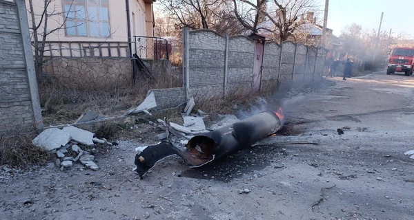 На Донбасі росіяни випустили ракету по Костянтинівці, є пошкодження