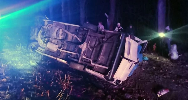 У Хмельницькій області перекинувся автобус з пасажирами