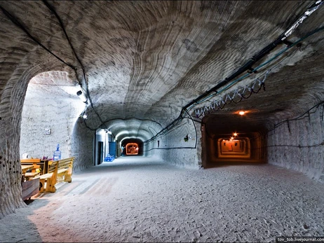 Підземний Соледар: 300 кілометрів печер, зал заввишки з «дев'ятиповерхівку» та склади зброї
