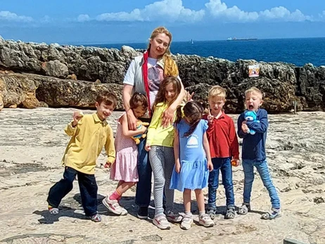 Мама одесских пятерняшек: В Португалии хорошо, но скучаем по нашему морю