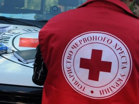 Россияне обстреляли в Херсоне пункт помощи Красного Креста