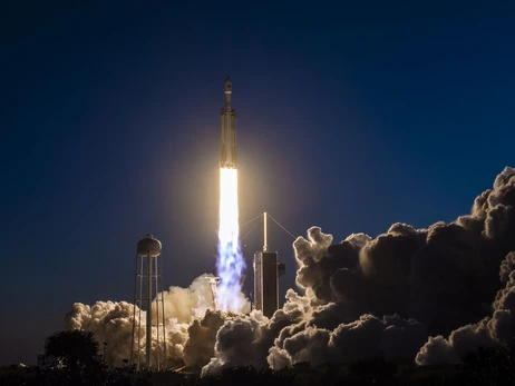 SpaceX вывела на орбиту секретный военный спутник