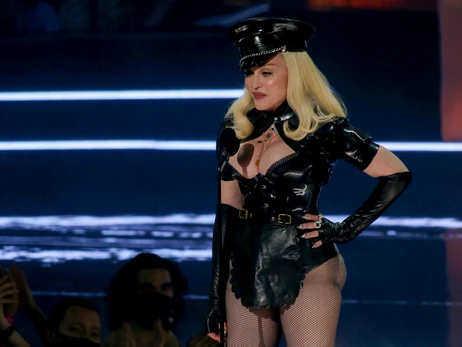 Мадонна анонсувала тур до 40-річчя кар'єри, де заспіває свої головні хіти