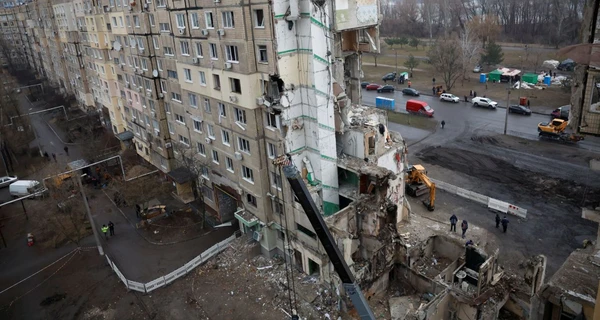 У Дніпрі не можуть упізнати 12 загиблих, знайдених під завалами багатоповерхівки