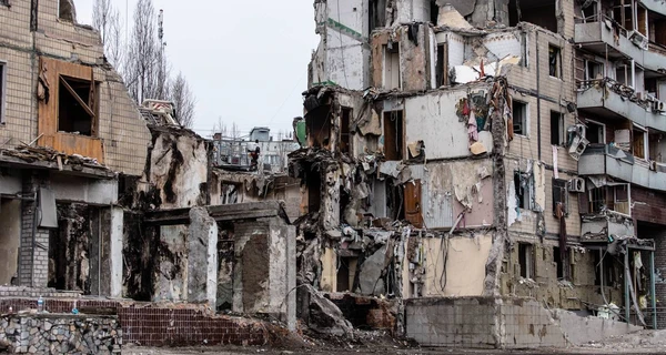 У Дніпрі вже 46 загиблих від удару ракети по багатоповерхівці