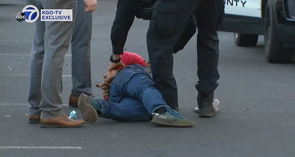 В США 67-річний чоловік влаштував масову стрілянину, загинуло 7 людей