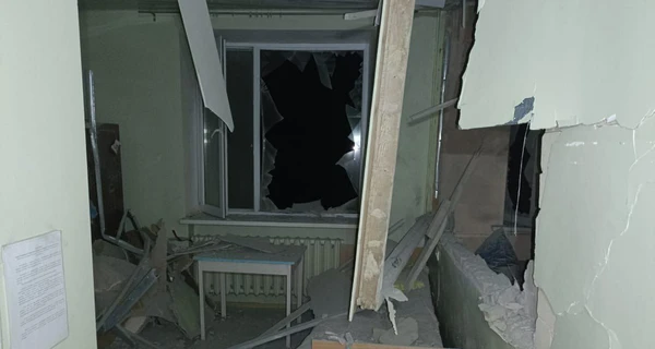 Росіяни знову обстріляли Херсон - влучили у пологовий будинок, лікарню та школу