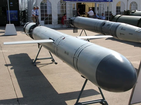 Росіяни вивели в Чорне море чотири судна-носія крилатих ракет