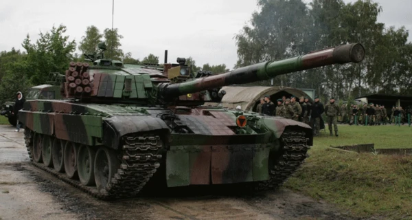 Польша дополнительно передаст Украине 60 модернизированных танков
