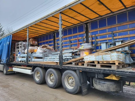 Нидерланды передали Украине 300 тонн оборудования для возобновления энергоснабжения 