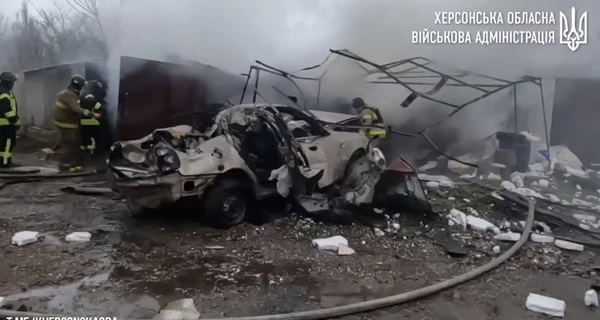 Росіяни знову обстріляли житлові квартали Херсона, є загиблі
