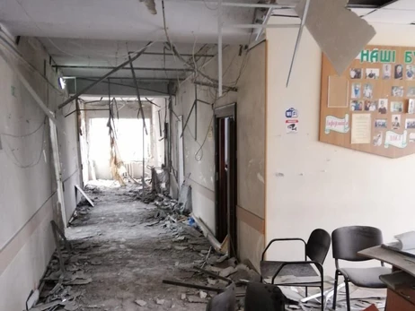 Росіяни обстріляли лікарню у Херсоні - поранено медсестру