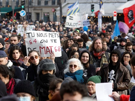 У Франції пройшли масові протести через пенсійну реформу