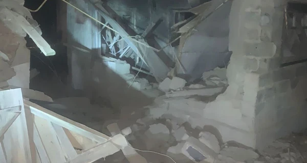 Нічні обстріли: зруйнована багатоповерхівка у Краматорську та атака на  Нікопольщину