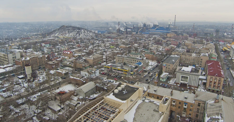 Життя у Донецьку: ціни на квартири зростають, але води та тепла в них не обіцяють