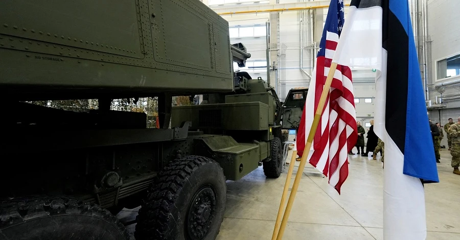 США оголосили про новий пакет допомоги Україні - до нього увійдуть далекобійні снаряди GLSDB