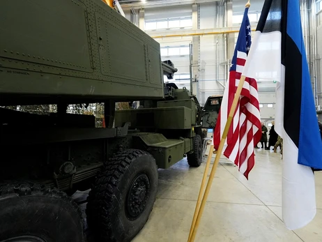 США объявили новый пакет помощи Украине - в него войдут дальнобойные снаряды GLSDB