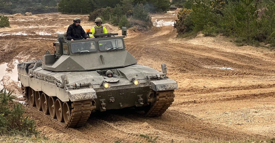 Минобороны Британии: Украинские военные освоили управление танками Challenger 2
