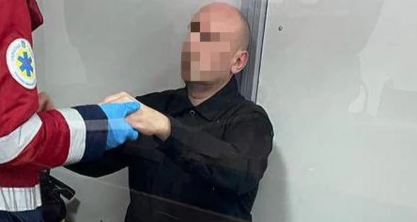 Суд узяв під варту ватажка банди сутенерів, яким виявився заступник голови Департаменту міграційної поліції