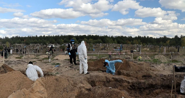 В Ізюмі почалося перепоховання тіл ексгумованих жертв росіян