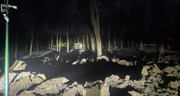 Центральний парк Харкова опинився під нічним обстрілом Росії (оновлено)