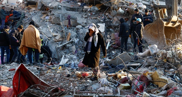 Кількість жертв землетрусу в Туреччині та Сирії наблизилась до 9000