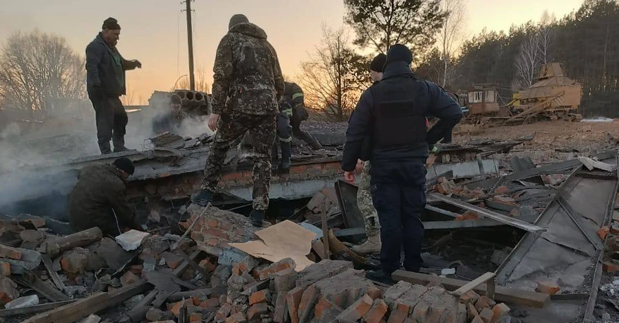 Войска РФ нанесли ракетный удар по Черниговщине, есть пострадавшие