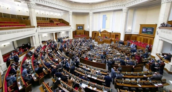 Депутатов-блогеров хотят наказывать за оперативные новости из Верховной Рады