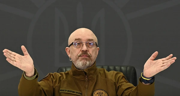 Відставка міністра оборони: «військовий» поворот у звільненні Рєзнікова