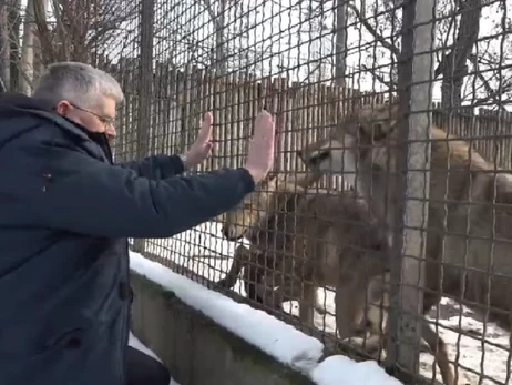 Директор одесского зоопарка оригинально поздравил украинцев с Днем влюбленных