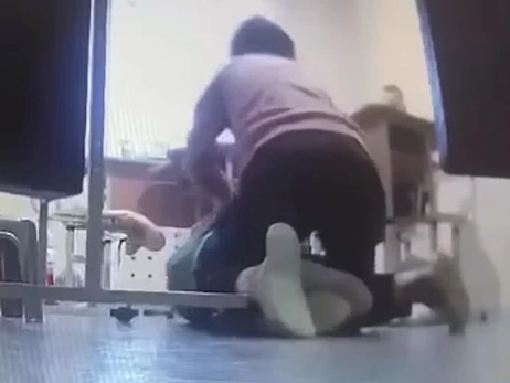 Пытки в детском саду Киева: Открываю видео, а там мой ребенок кричит 
