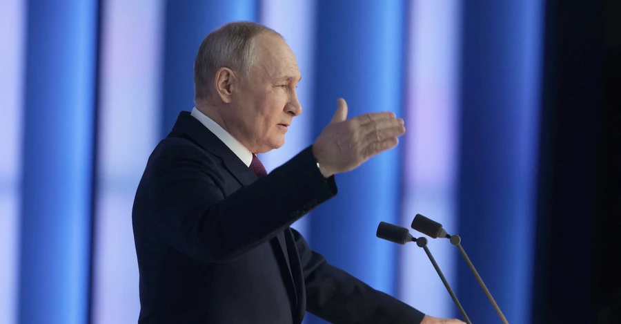 Путін заявив, що Росія призупиняє участь у договорі про ядерну зброю із США