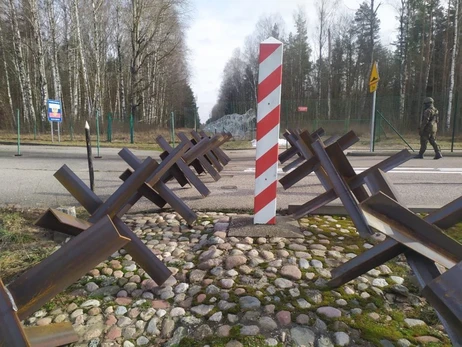 Польша ужесточает меры безопасности на границе с РФ и Беларусью, строят укрепления
