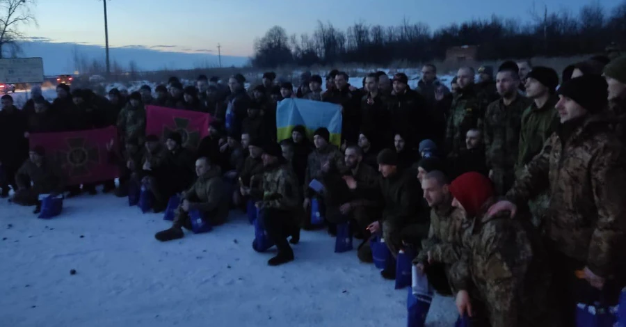 За год войны Украине удалось провести 38 обменов пленными 