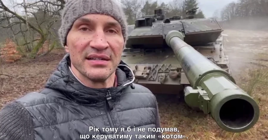Володимир Кличко випробував танки Leopard у Німеччині, які відправлять до України