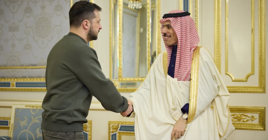 В Україну вперше приїхав голова МЗС Саудівської Аравії