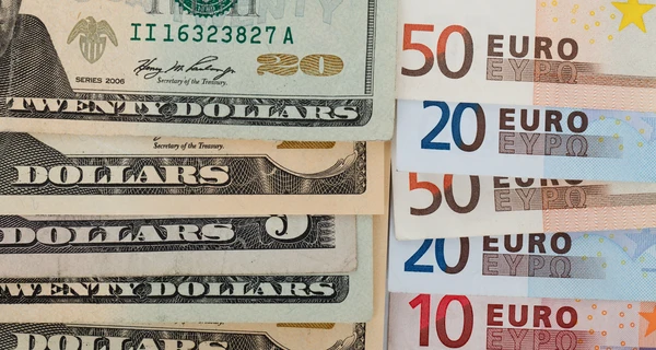 Курс валют в Украине 27 февраля: сколько стоят доллар и евро