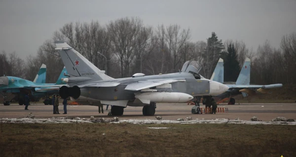 РФ нагромадила авіацію біля кордонів для наступу на важливих напрямках