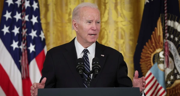 Байден на рік продовжив надзвичайний стан у США через війну в Україні