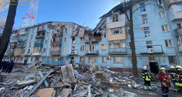 Удар по Запоріжжю: 4 людей загинуло, 11 врятовано з-під завалів