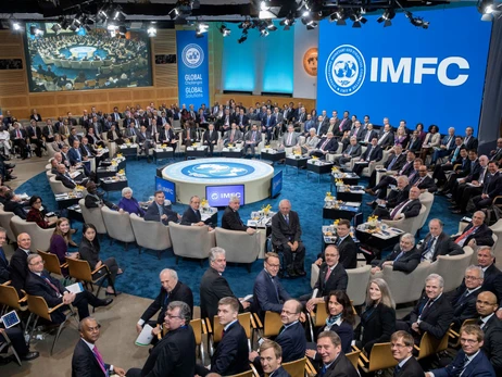 15 млрд нового кредиту від МВФ: плюси та мінуси для України