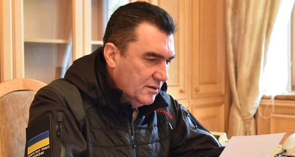 Данілов: РФ кинула на штурм Бахмута всі сили, ворог просувається, але дуже повільно