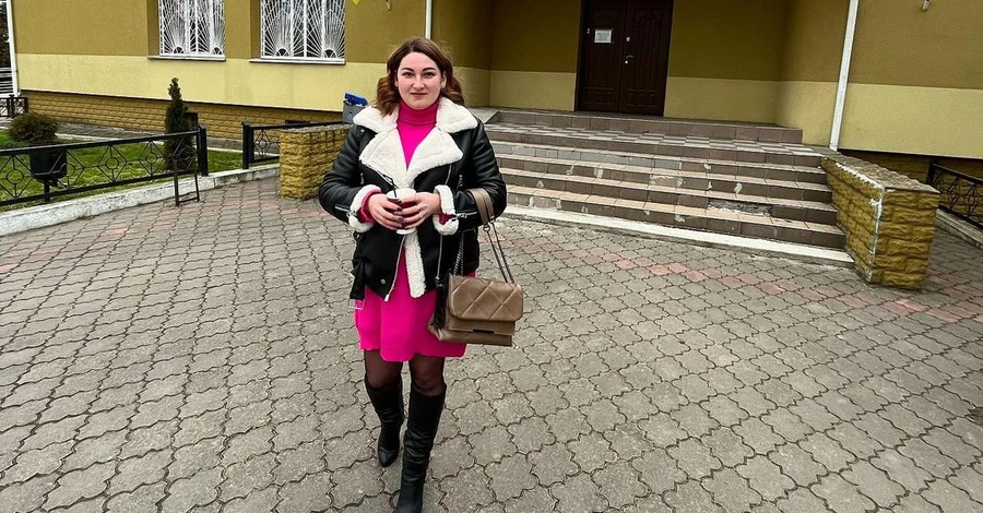 Звільнена за «аморальні» фото вихователька дитсадка з Радивилівщини виграла суди