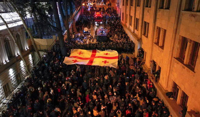 В Тбилиси протестуют против закона об иностранных агентах