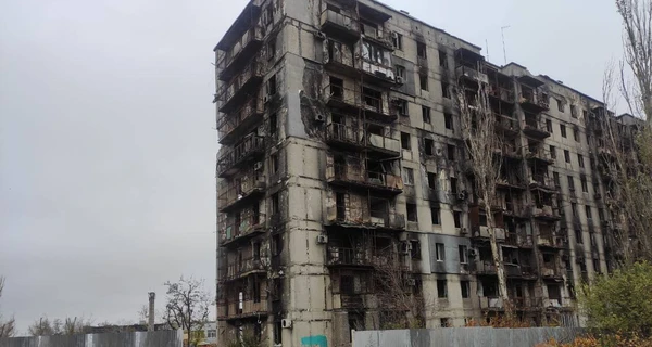 У Маріуполі під час знесення будинку з будівельним сміттям змішали 130 тіл загиблих