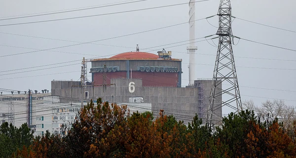 Через російські обстріли Запорізька АЕС повністю знеструмлена