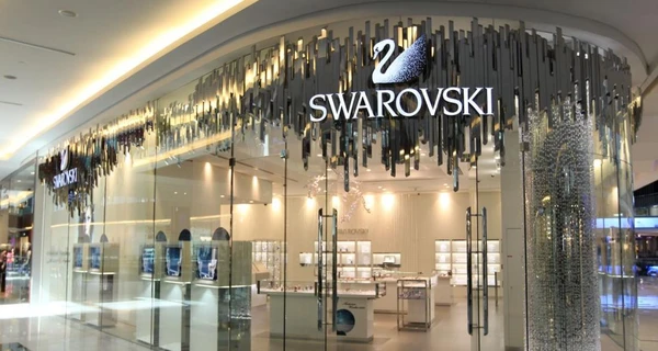 Производитель украшений Swarovski выходит из рынка России
