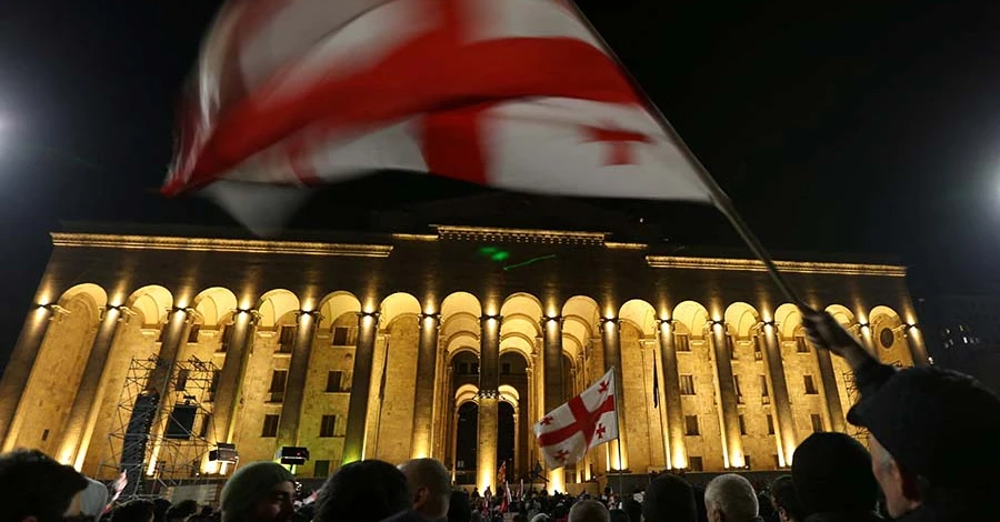 Парламент Грузии официально отозвал закон об иноагентах