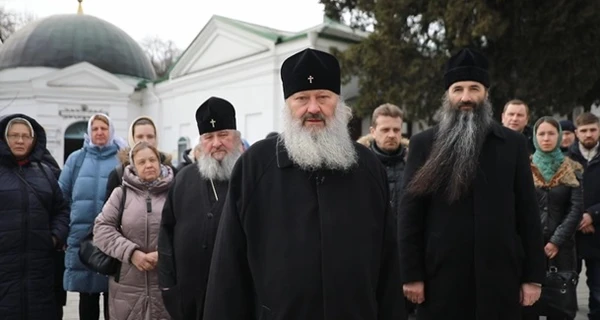 Монахи УПЦ МП отказались покинуть Киево-Печерскую лавру
