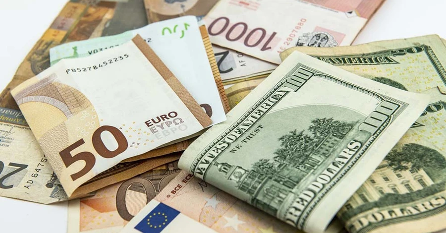 Курс валют в Україні 14 березня: скільки коштують долар, євро і злотий